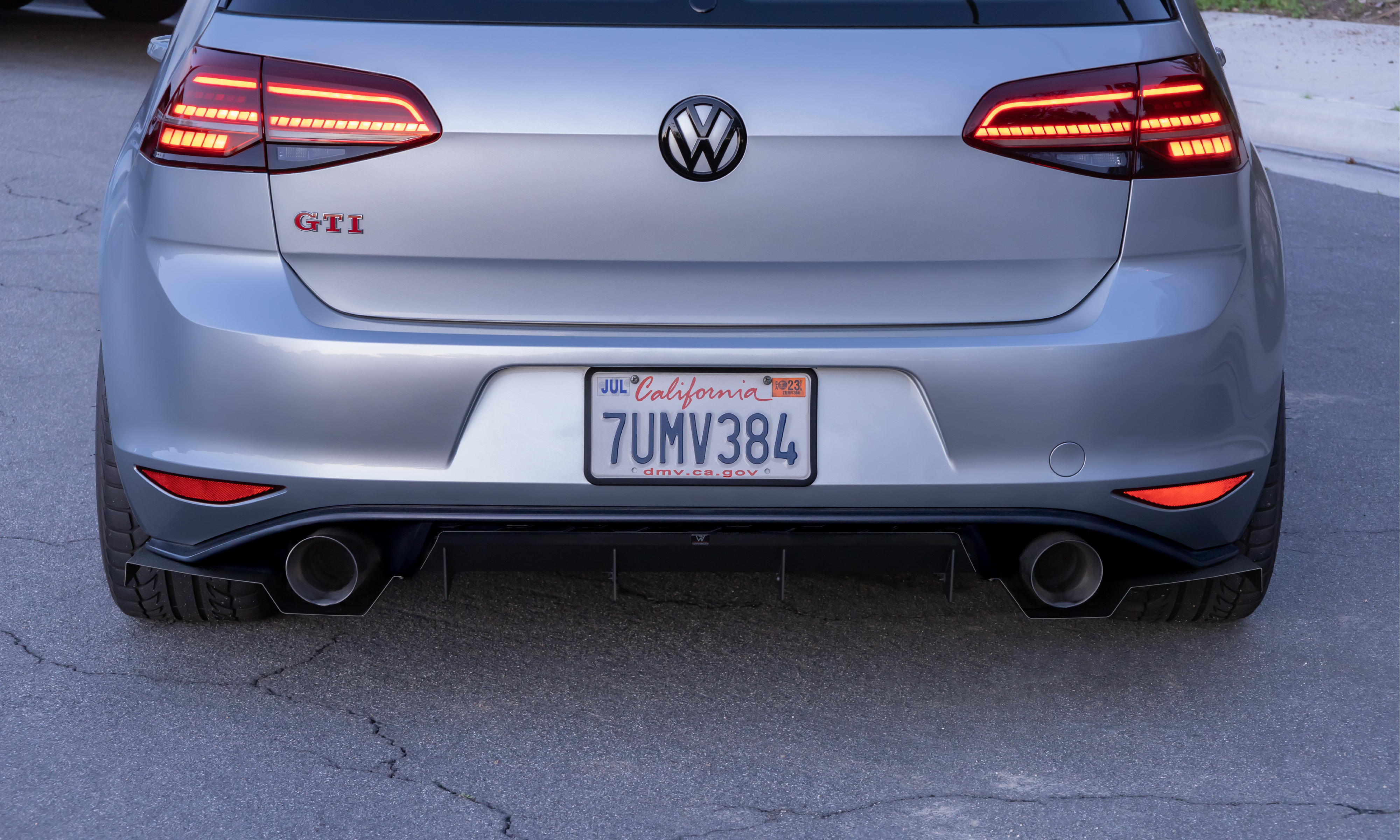 Rennwagen Rear Spats MK7 GTI V3