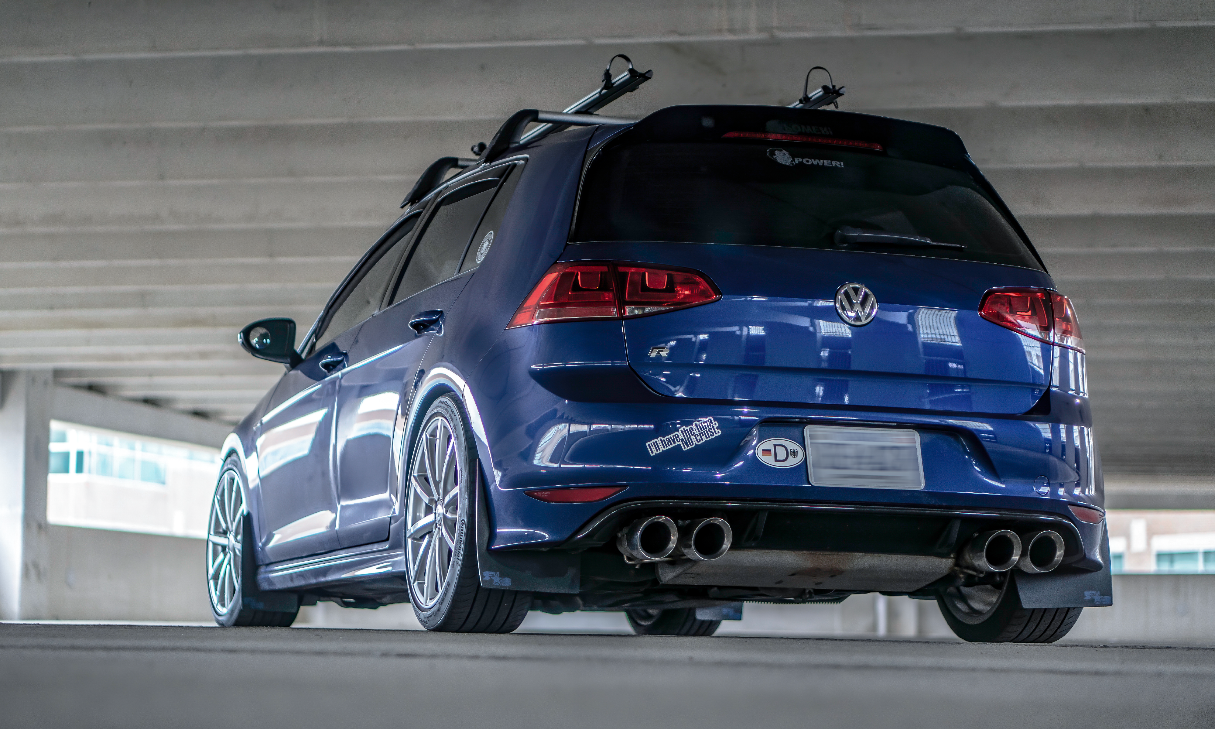 Rennwagen Spoiler Extension V1 on Lapiz Blue Golf R